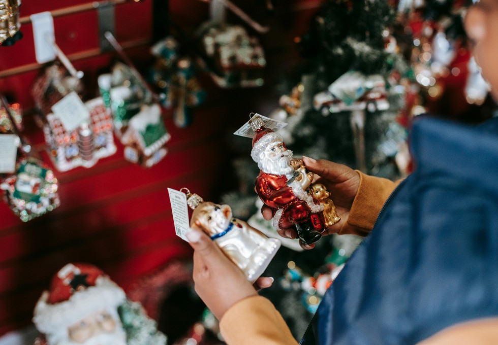 Adventsmarkt in leerstehender SportScheck Filiale belebt Wiesbadener Langgasse Adventsmarkt in leerstehender SportScheck Filiale belebt Wiesbadener Langgasse