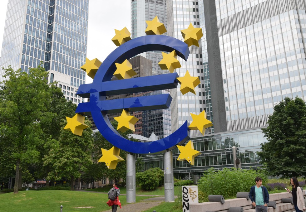 Vortrag in der Europäischen Zentralbank zu digitalem Euro mit Führung durch Großmarkthalle Vortrag in der Europäischen Zentralbank zu digitalem Euro mit Führung durch Großmarkthalle